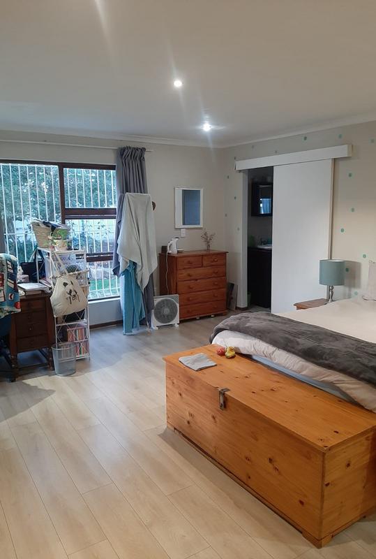 To Let 4 Bedroom Property for Rent in Strand Western Cape